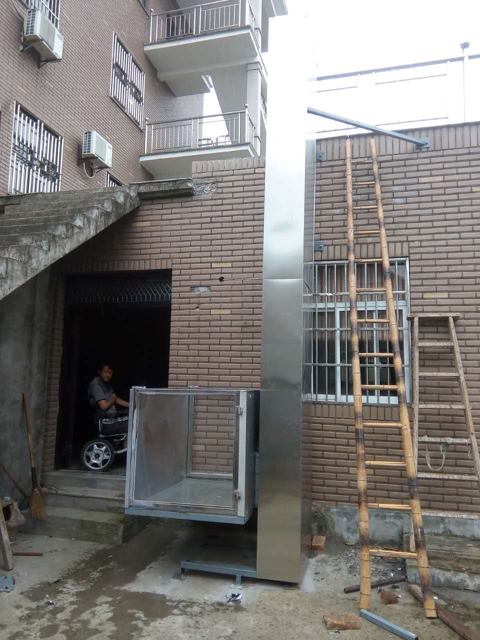 垂直無(wú)障礙升降平臺(tái)